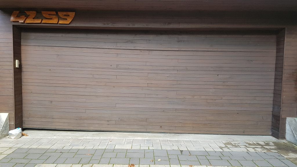 overlay wood door with gap in the corner, smiling door